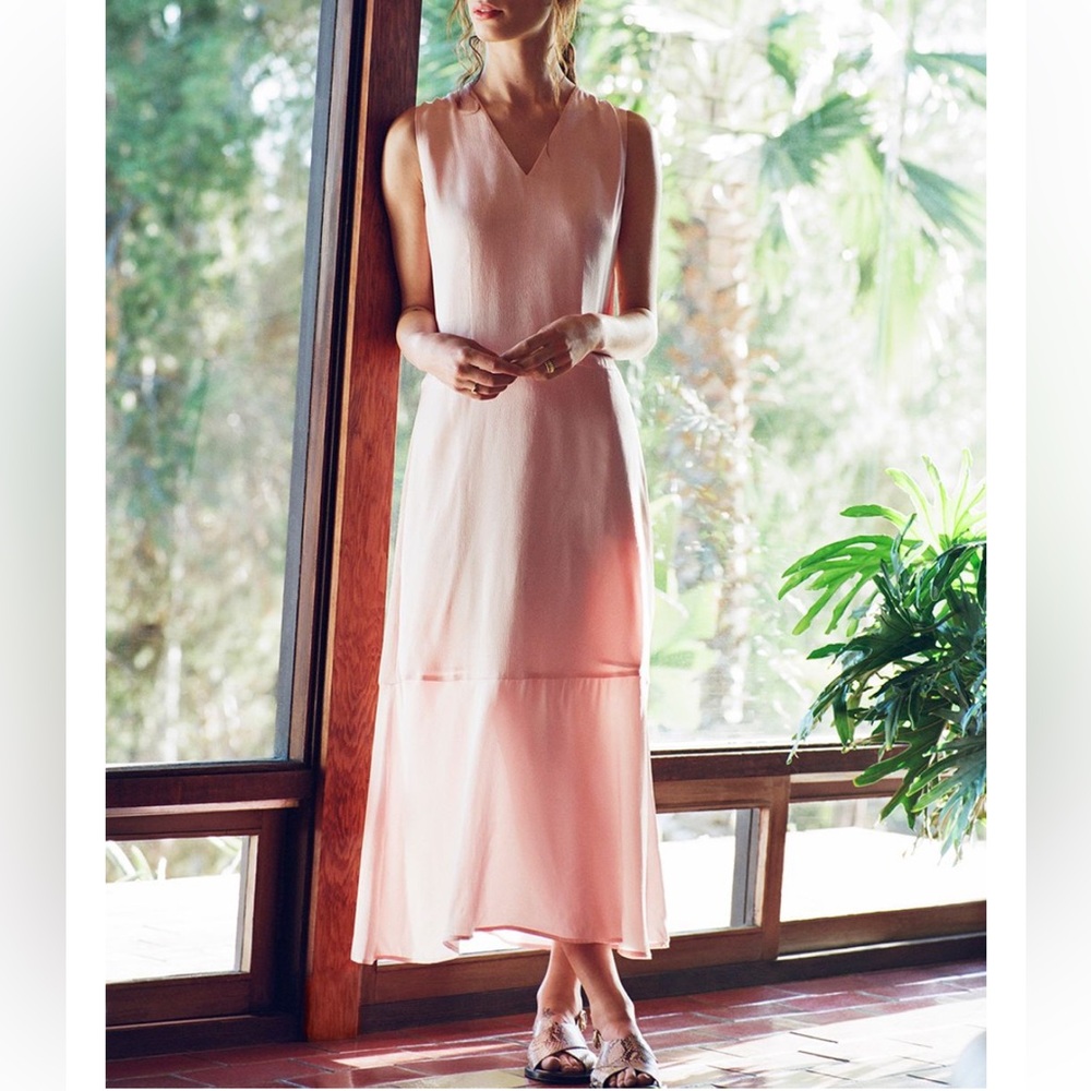 NWT Everlane v-neck satin flowy maxi dress in petal pink XXS